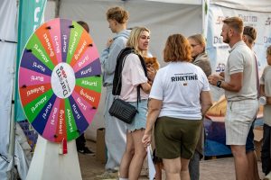 Festivalio edukacinė veikla prie laimės rato